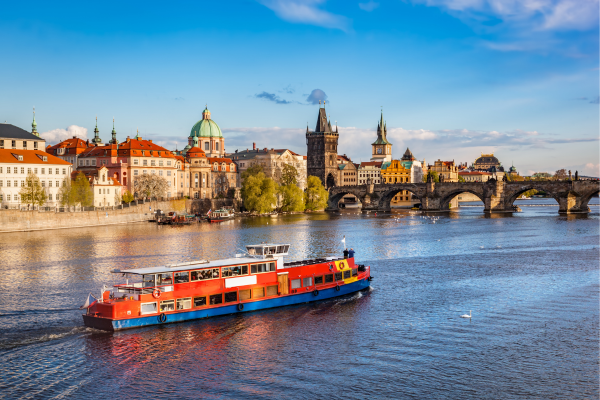 Verão na Europa: 8 cidades charmosas para visitar na temporada