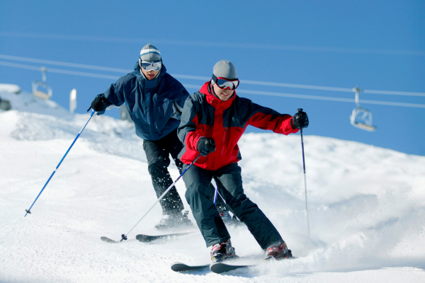 Refúgios românticos no inverno: destinos pouco visitados para esquiar ou relaxar